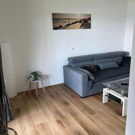 Appartamento Gastehaus Dollenz Tiebitsch Esterno foto